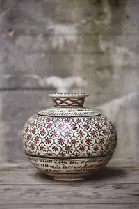 Hovedbilde H&aring;ndmalt Potte I Metall D:30/H:28cm